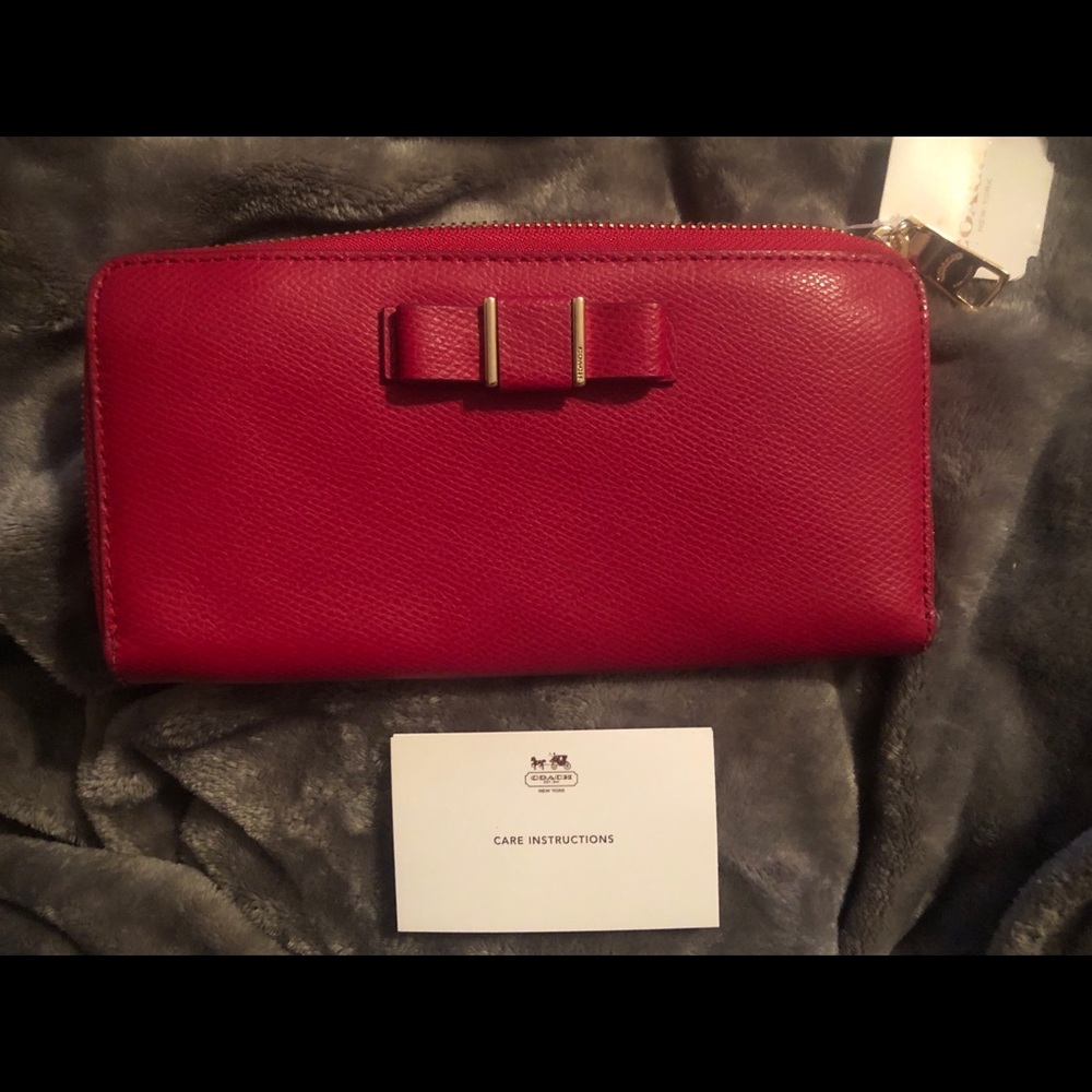New Coach Wallet With Tags